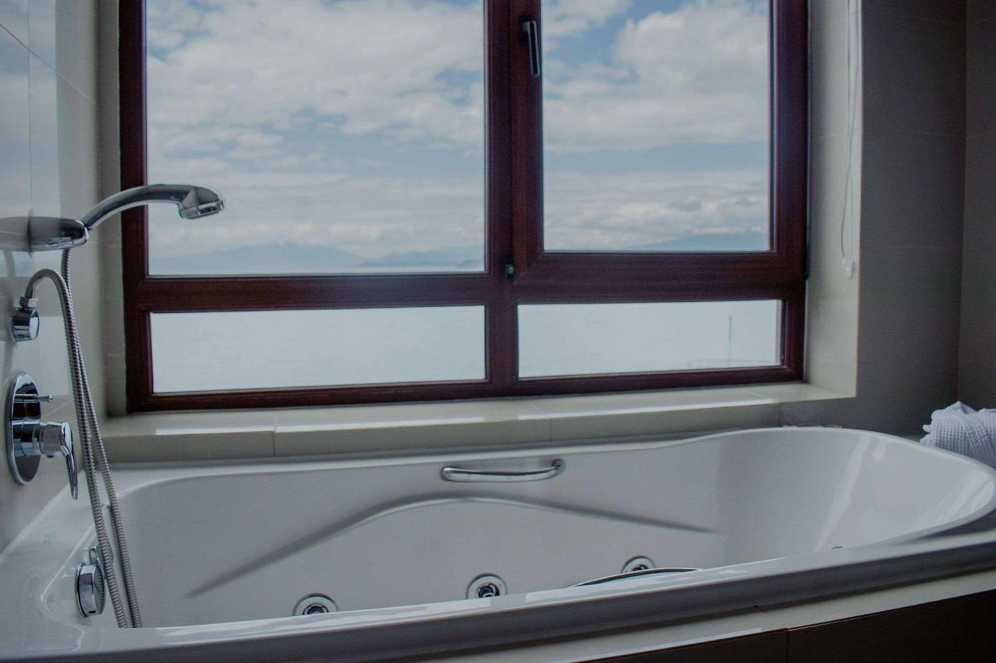 Radisson Hotel Puerto Varas Esterno foto